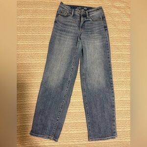 Old Navy Straight Leg Jeans in Medium Blue Wash